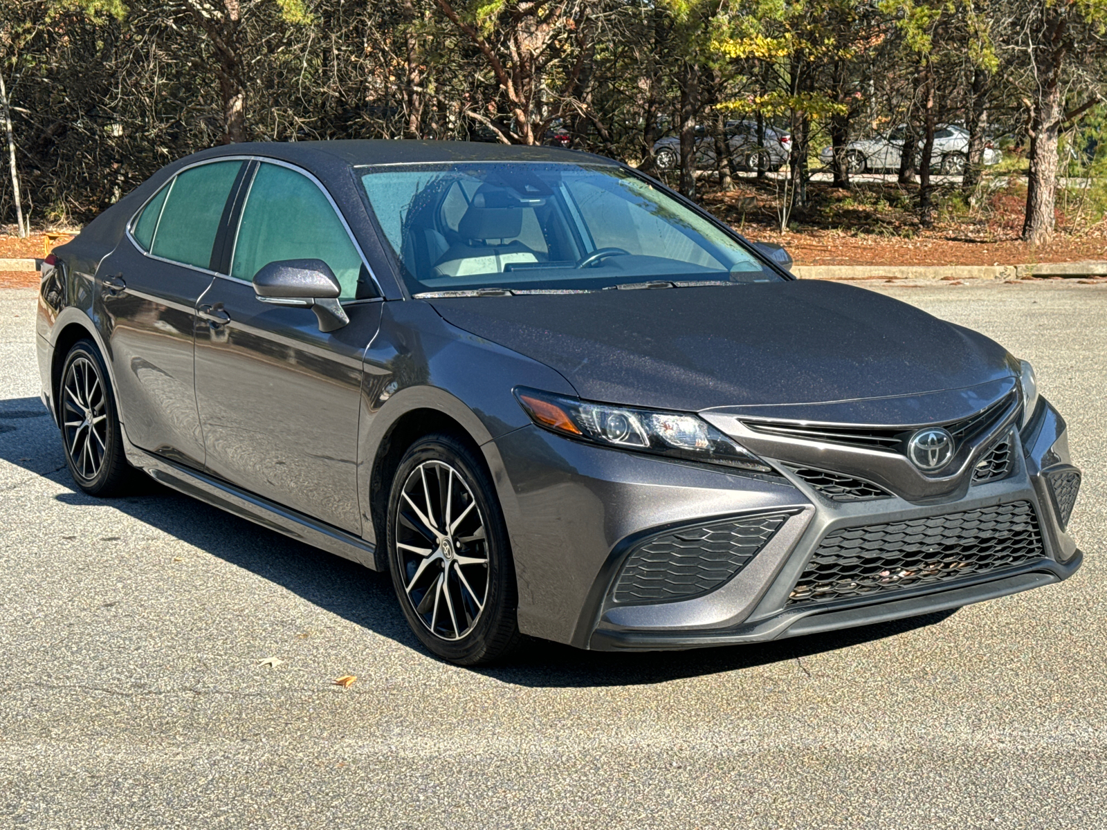 2022 Toyota Camry SE 3