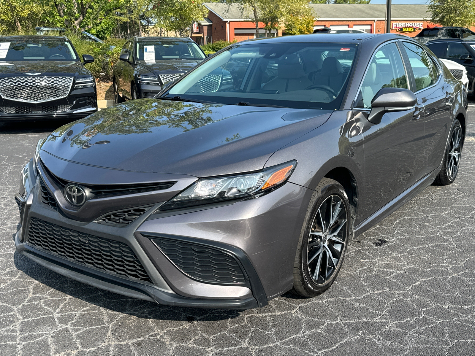 2022 Toyota Camry SE 1