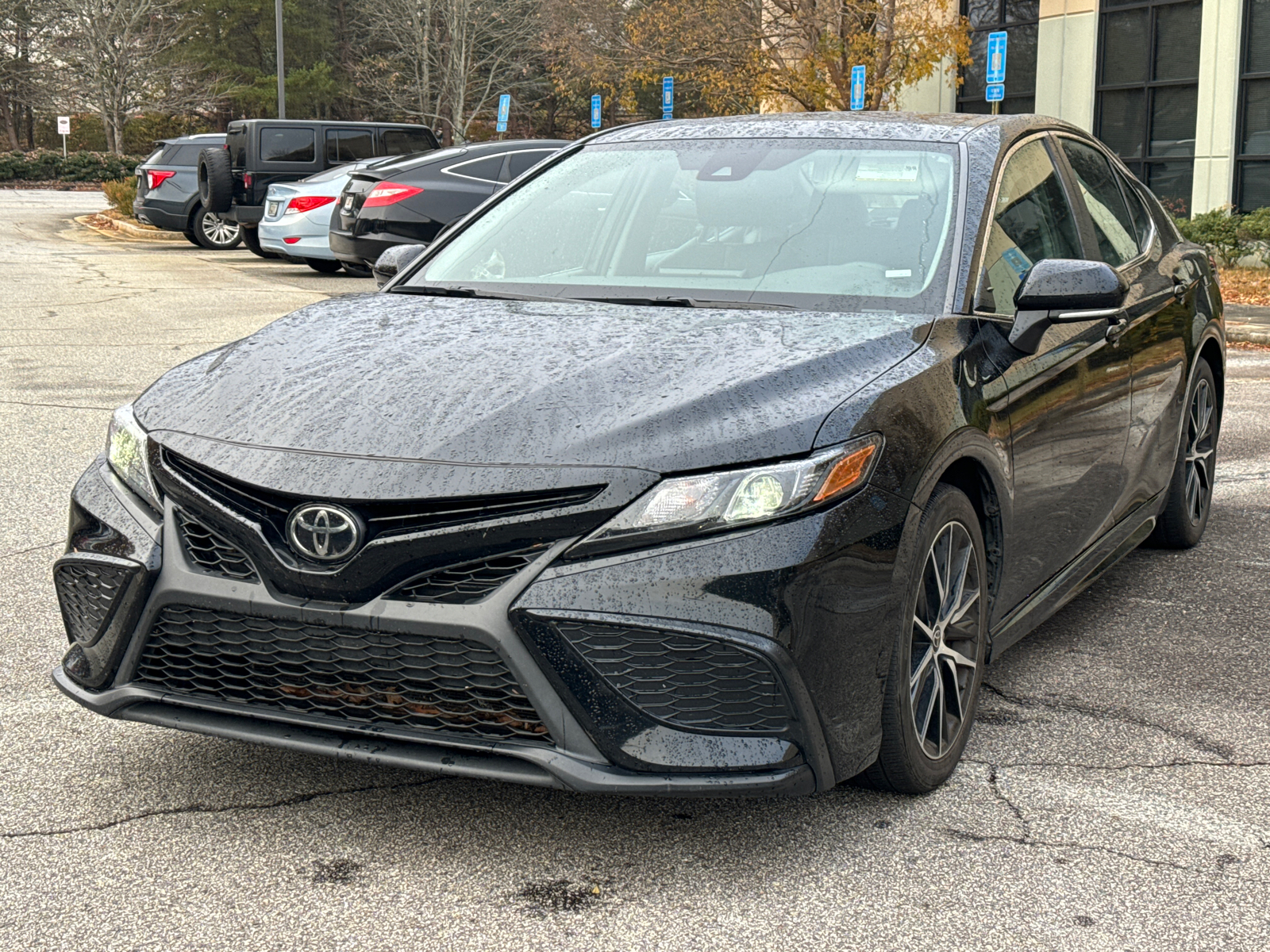 2022 Toyota Camry SE 1