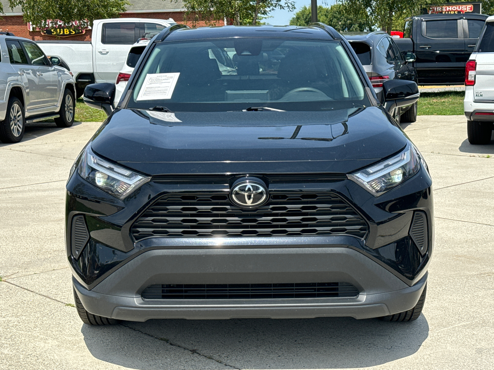 2022 Toyota RAV4 XLE 3