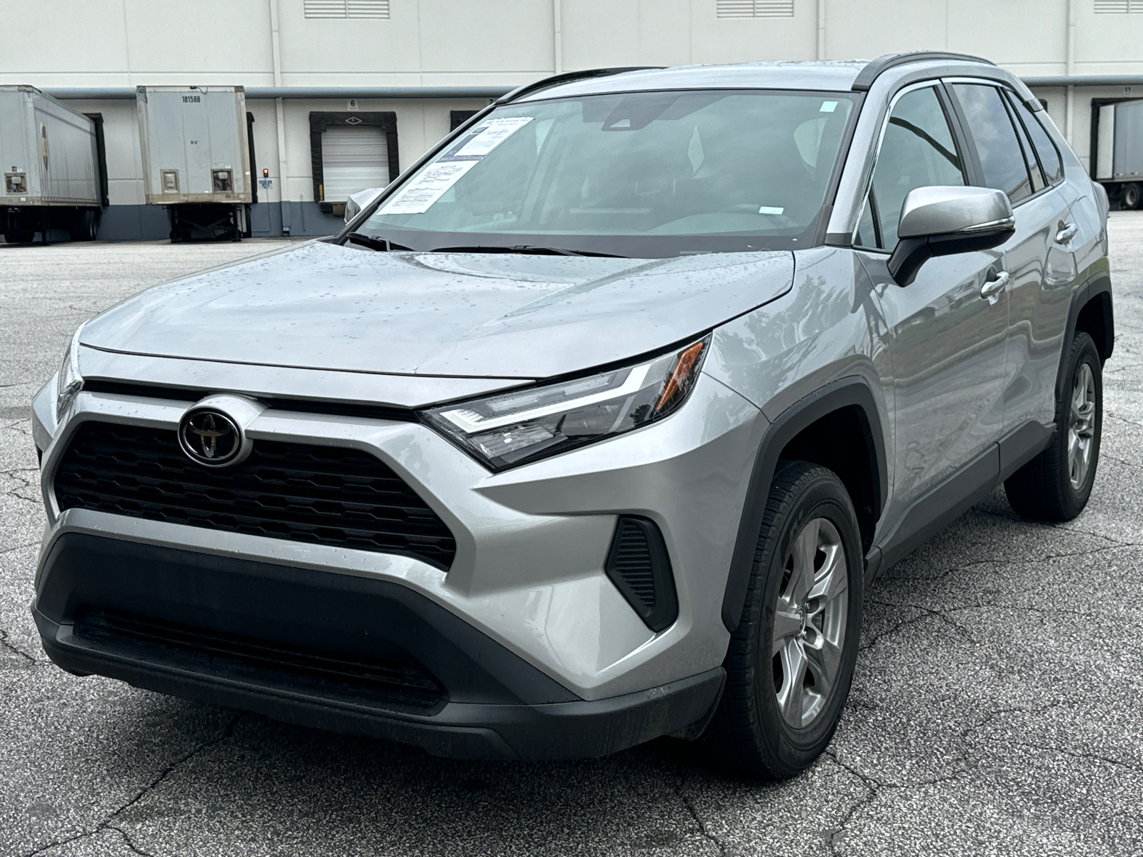 2022 Toyota RAV4 XLE 1