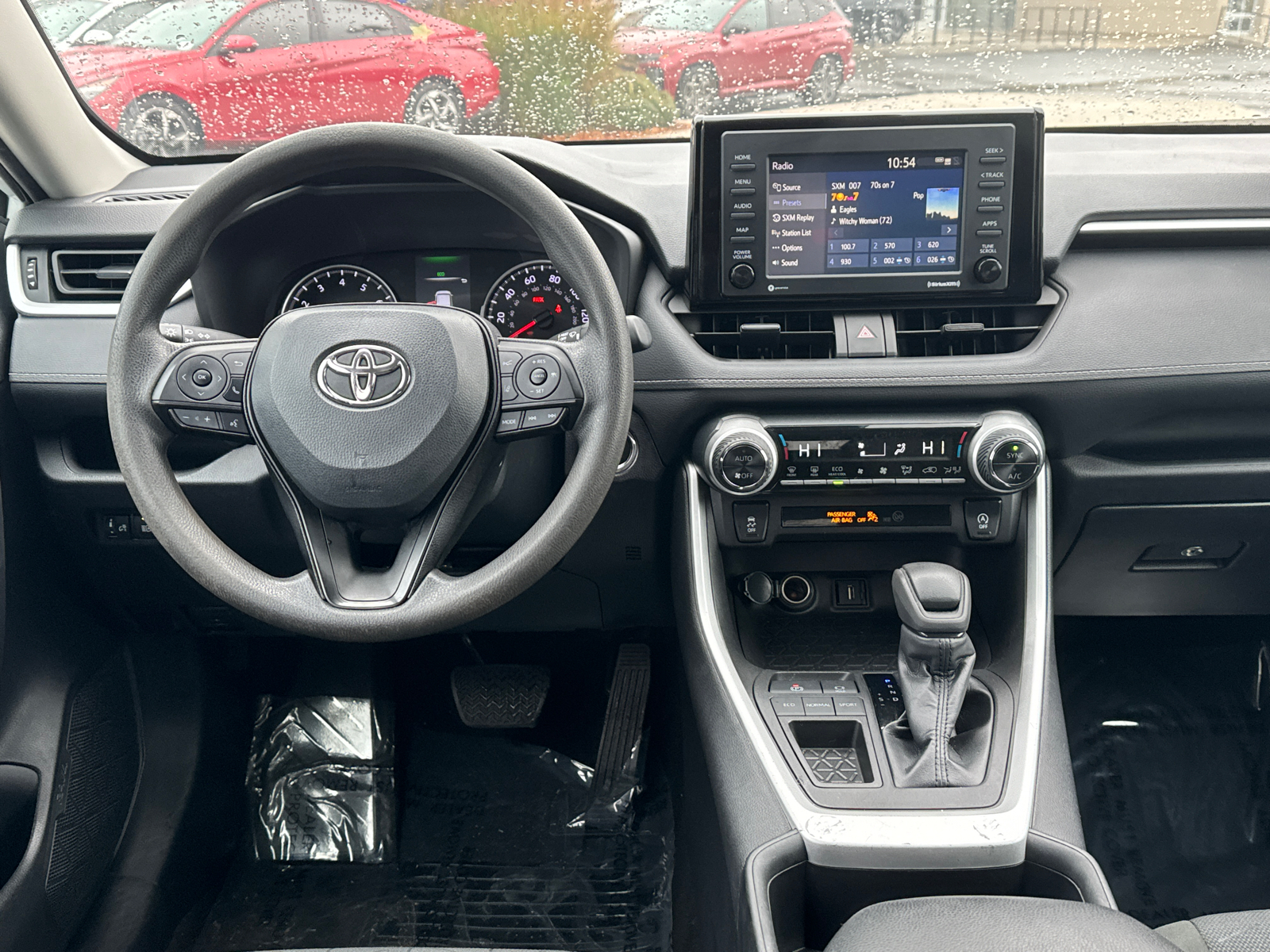 2022 Toyota RAV4 XLE 23