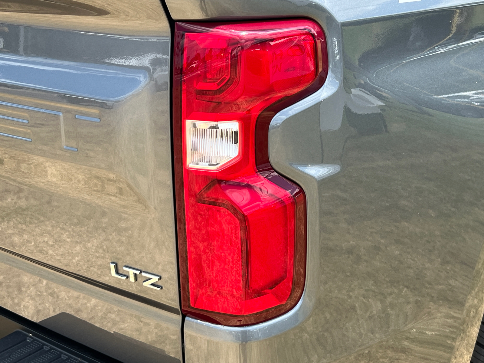 2022 Chevrolet Silverado 1500 LTD LTZ 7