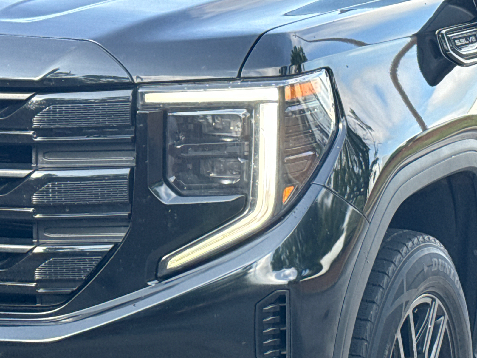 2022 GMC Sierra 1500 Elevation 2