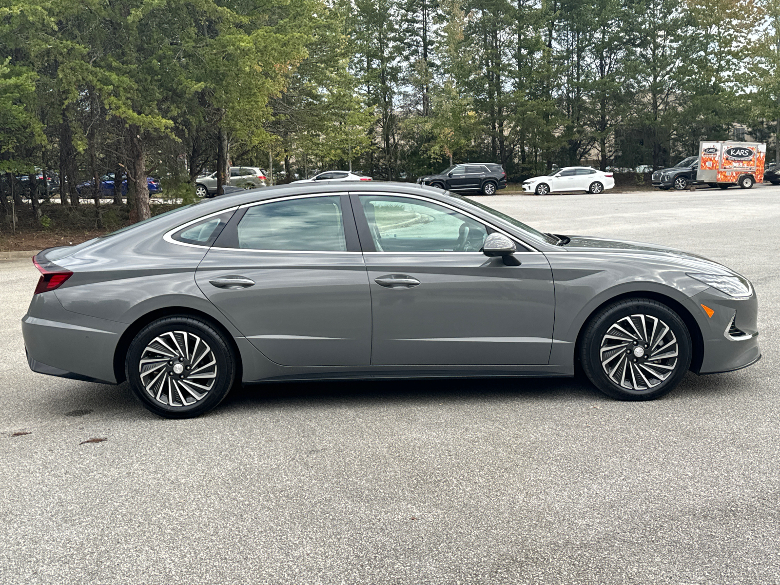 2023 Hyundai Sonata Hybrid Limited 4