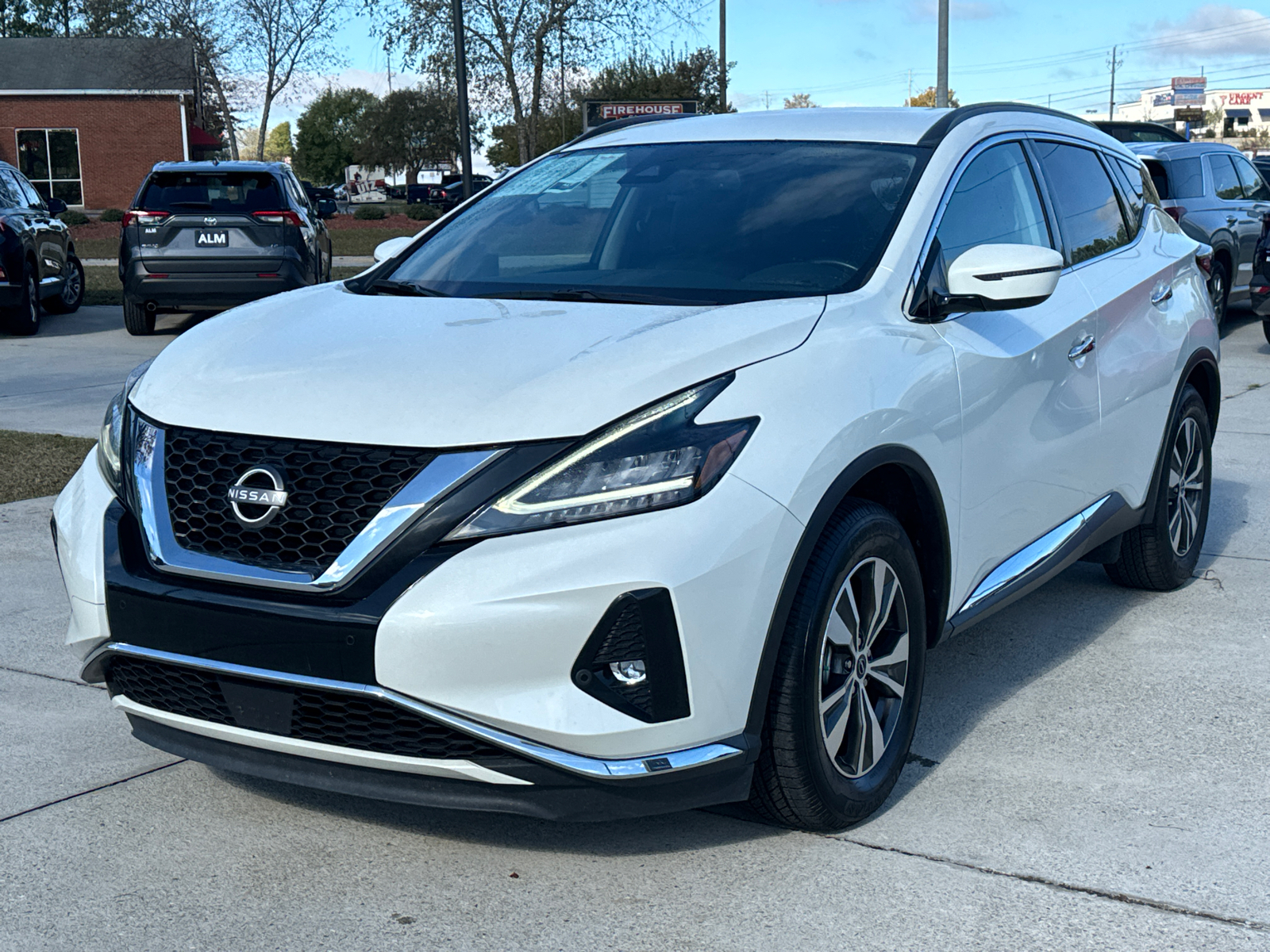 2023 Nissan Murano SV 1