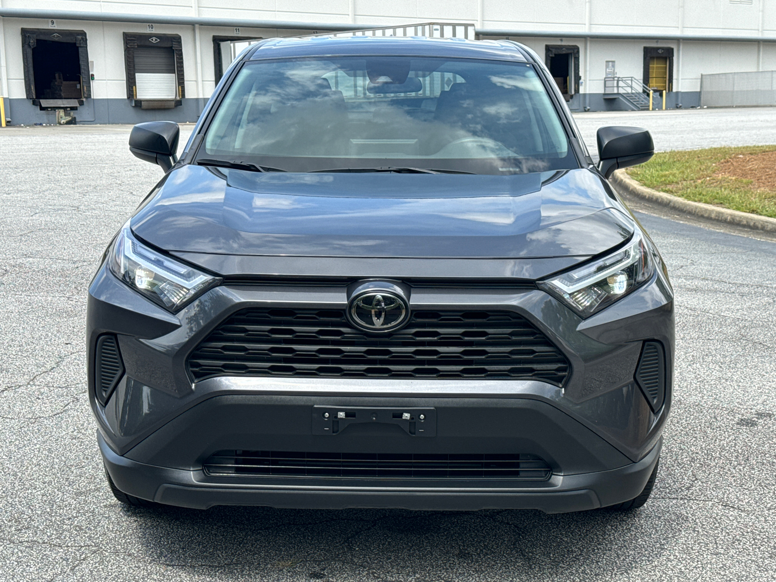 2023 Toyota RAV4 LE 3