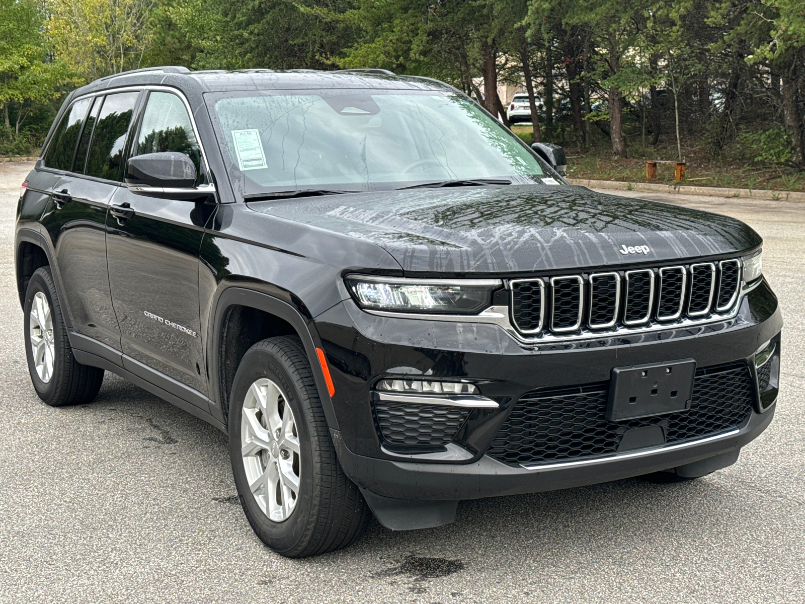 2023 Jeep Grand Cherokee Limited 3