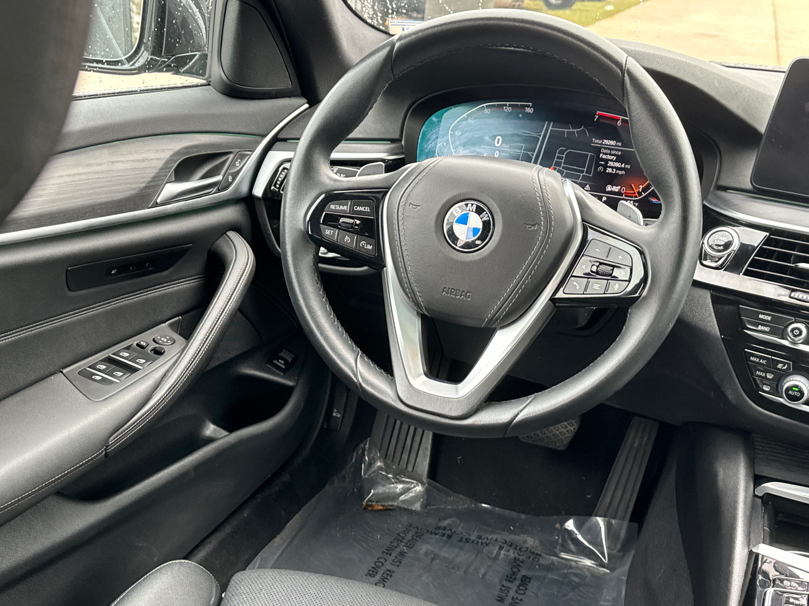 2023 BMW 5 Series 530i 25