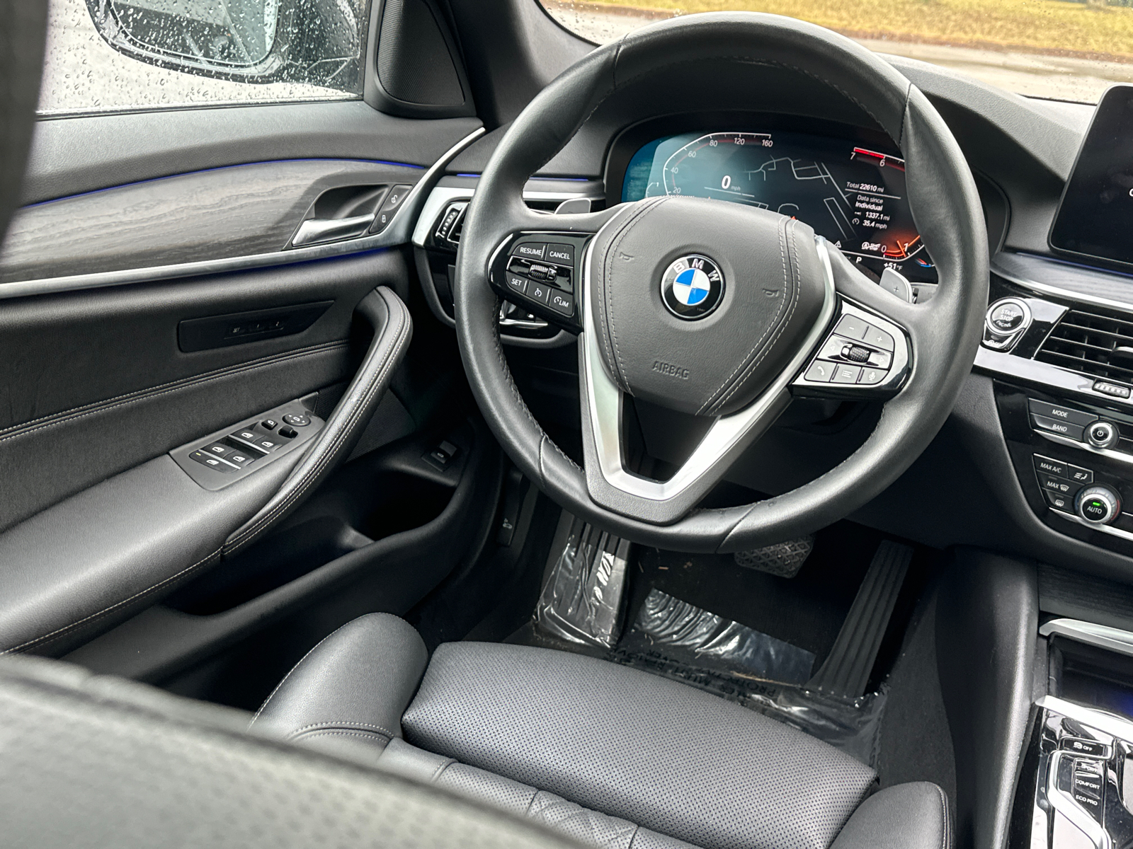 2023 BMW 5 Series 530i 25