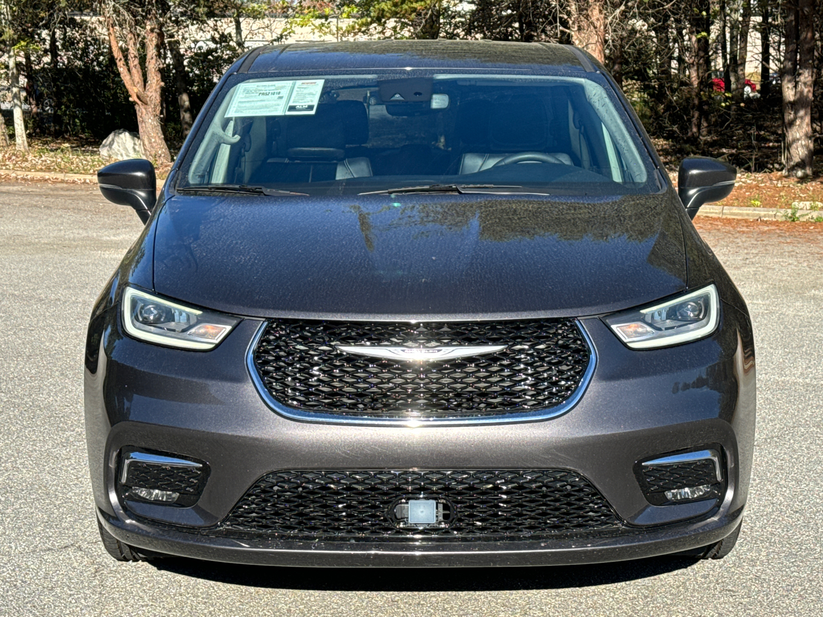 2023 Chrysler Pacifica Touring L 2