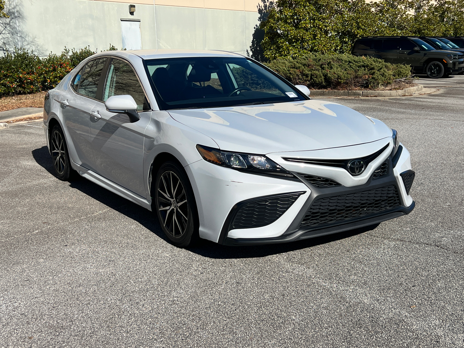 2023 Toyota Camry SE 3