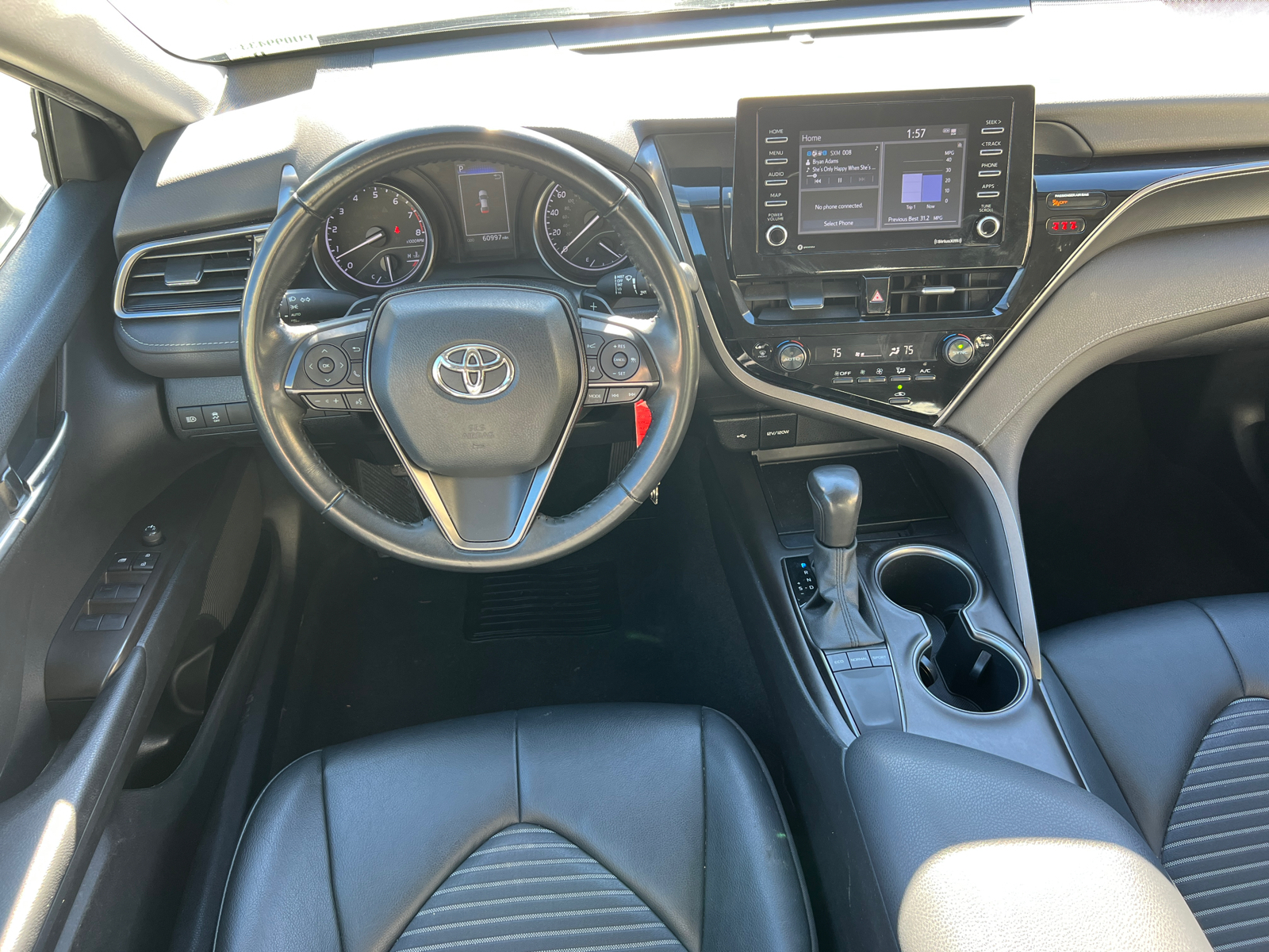 2023 Toyota Camry SE 22