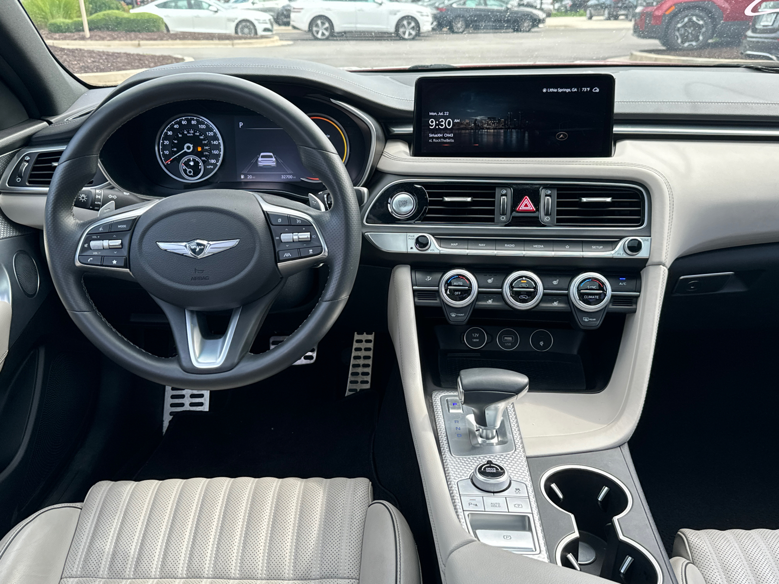 2023 Genesis G70 2.0T 26