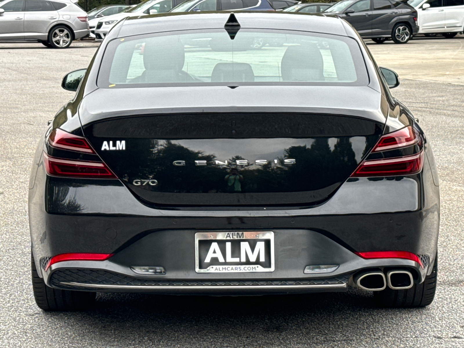 2023 Genesis G70 2.0T 6