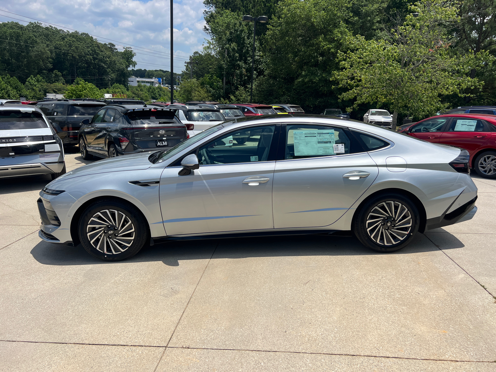 2024 Hyundai Sonata Hybrid Limited 8