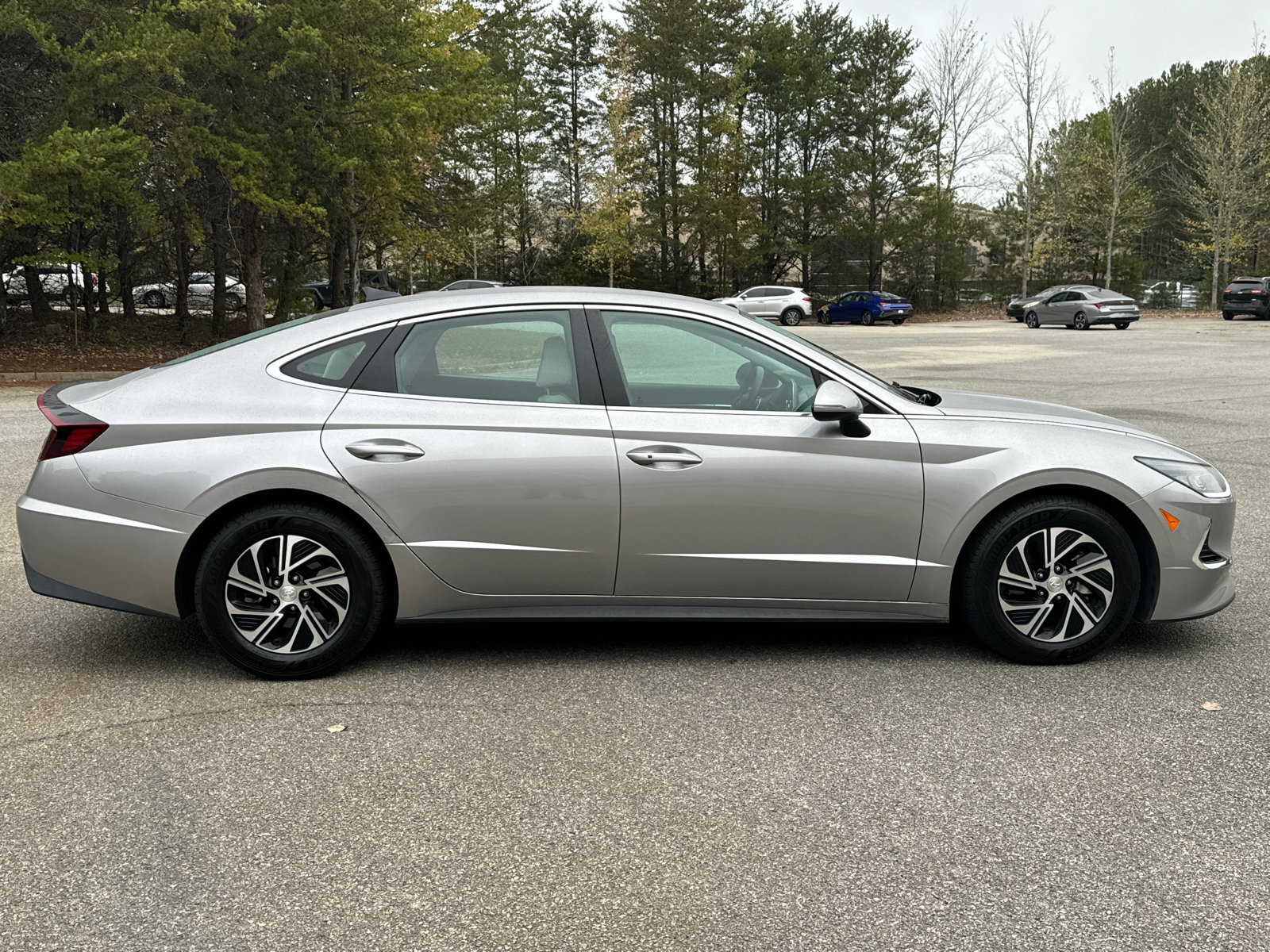 2021 Hyundai Sonata Hybrid Blue 4