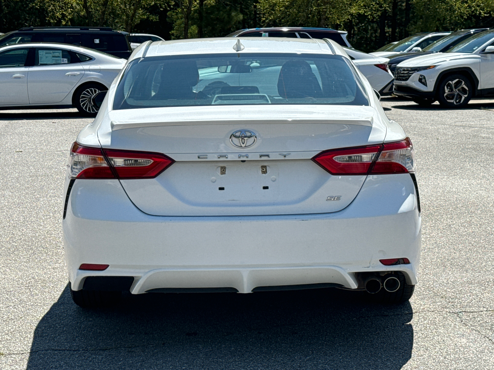 2020 Toyota Camry SE 4