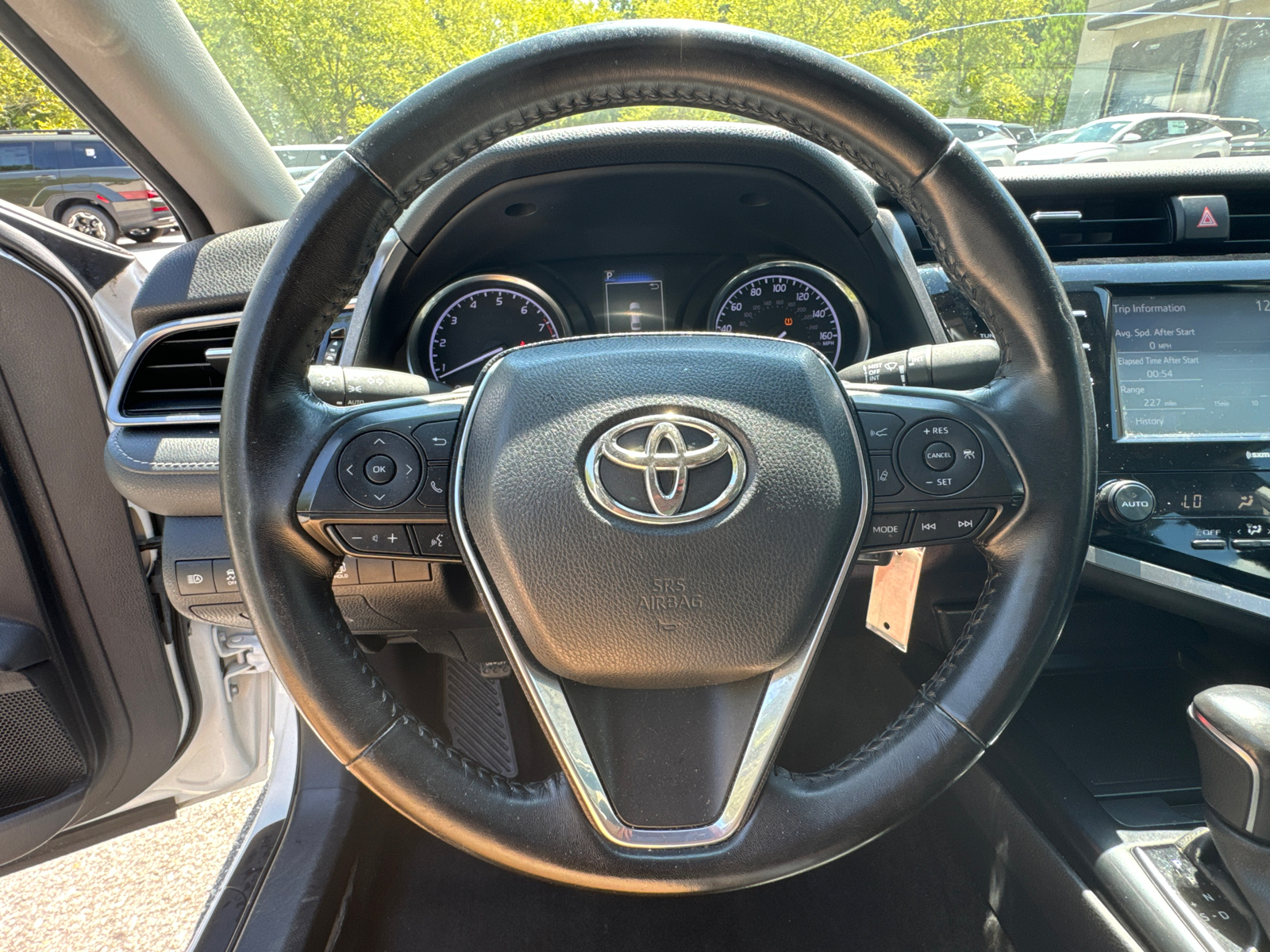 2020 Toyota Camry SE 24