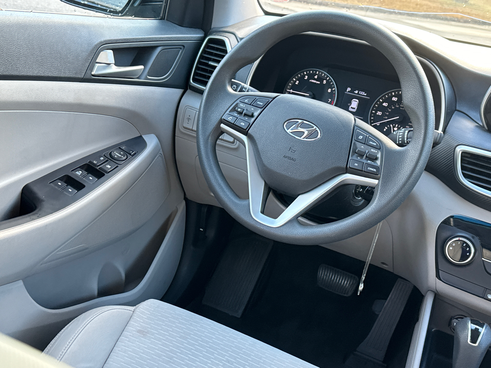 2021 Hyundai Tucson SE 24