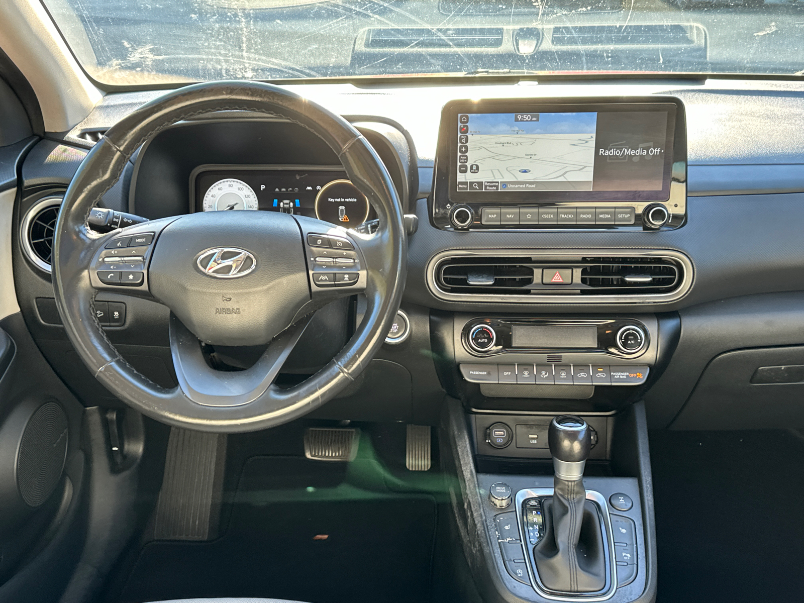 2022 Hyundai Kona Limited 23