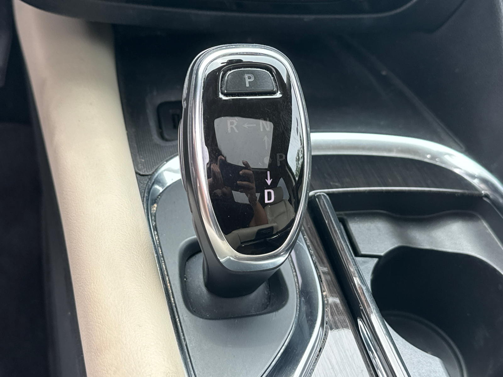 2018 Buick Enclave Essence 37