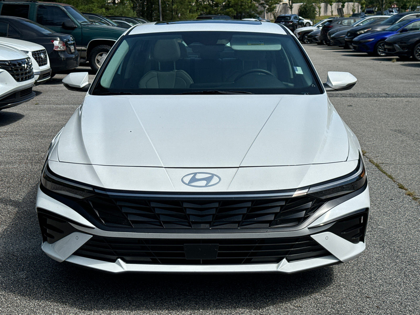 2024 Hyundai Elantra Hybrid Limited 2