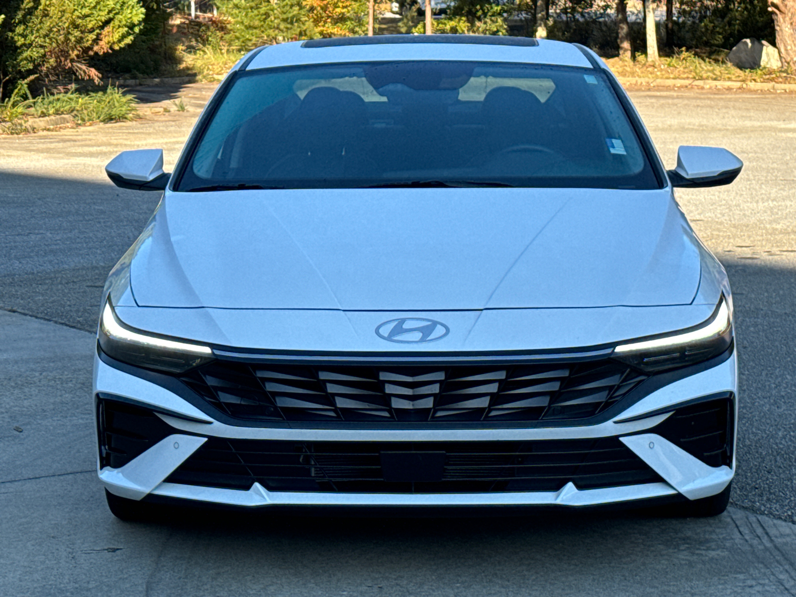 2024 Hyundai Elantra Hybrid Limited 2