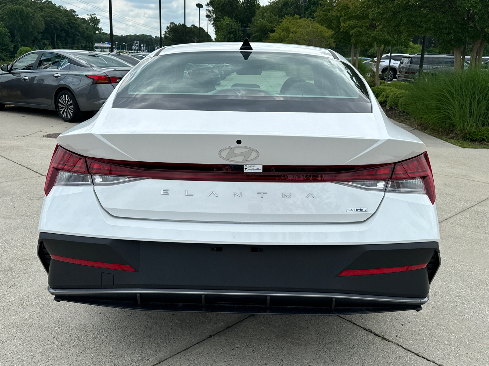 2024 Hyundai Elantra Hybrid Blue 6