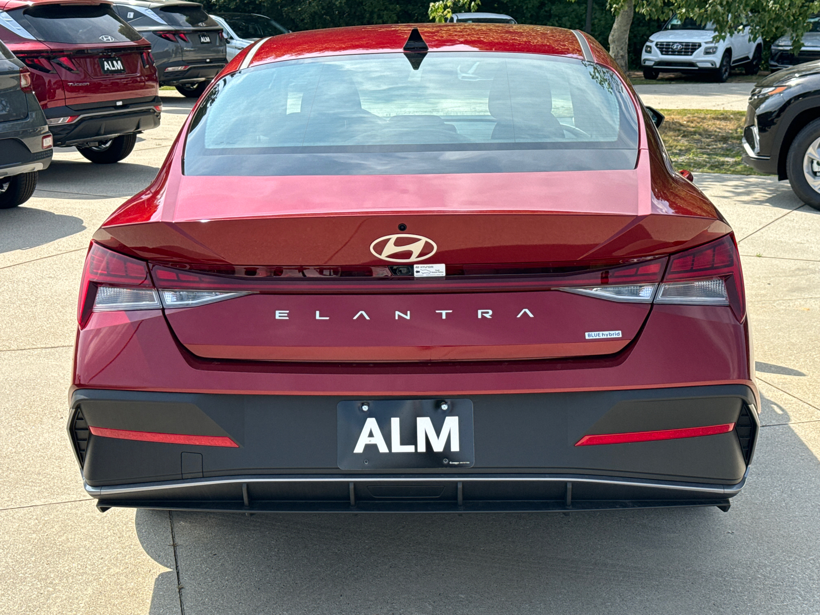 2024 Hyundai Elantra Hybrid Blue 8