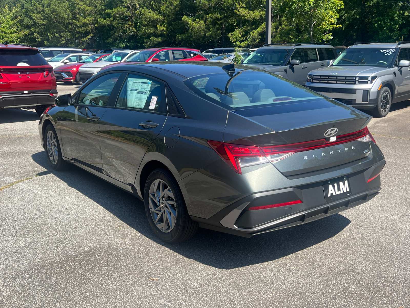 2024 Hyundai Elantra Hybrid Blue 7