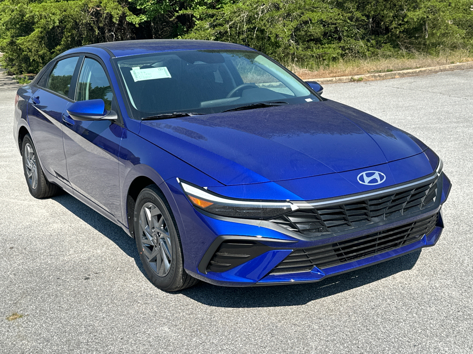 2024 Hyundai Elantra Hybrid Blue 4