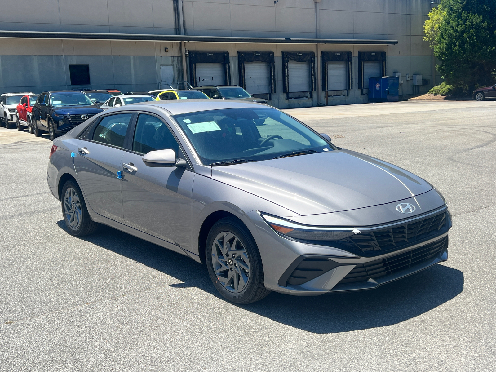 2024 Hyundai Elantra Hybrid Blue 3