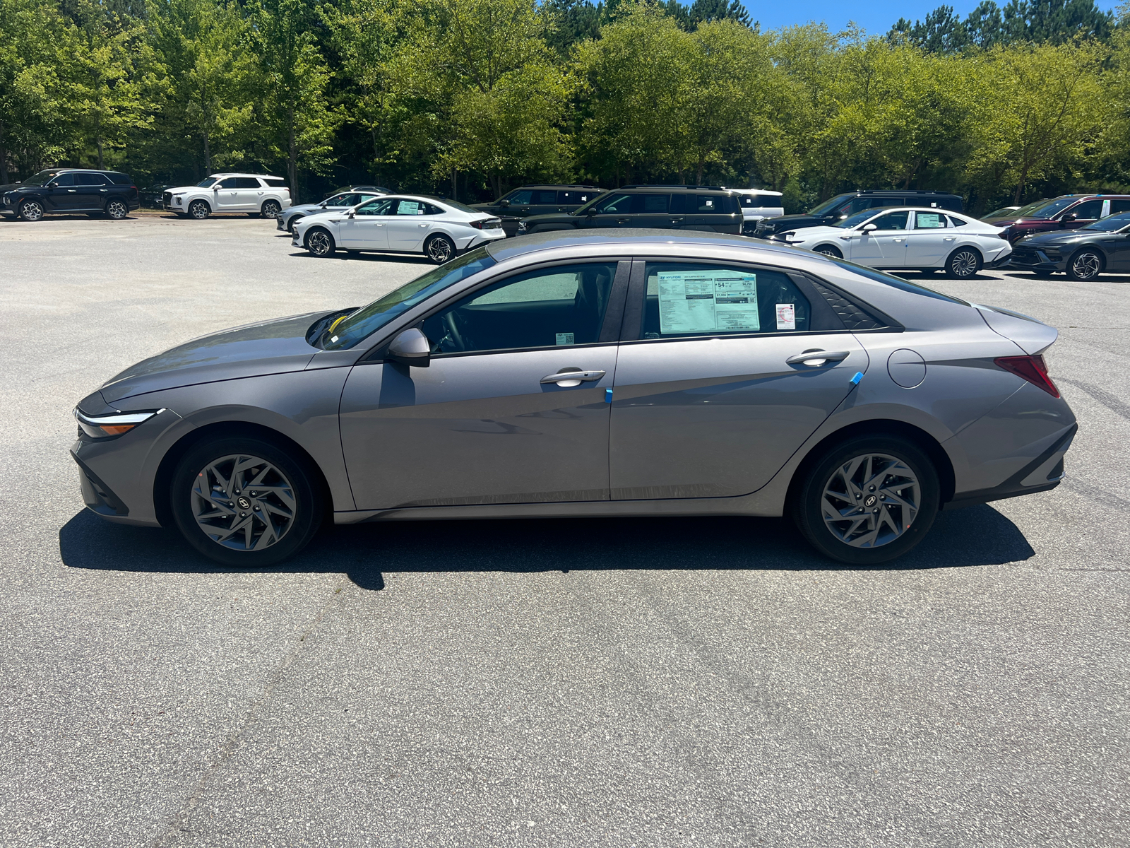 2024 Hyundai Elantra Hybrid Blue 8