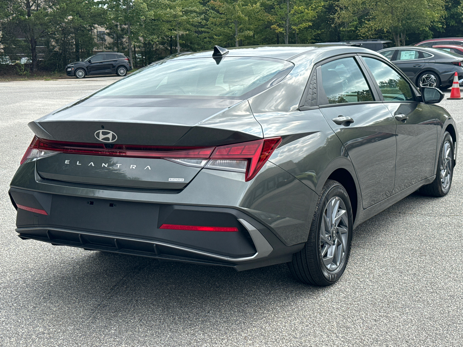 2024 Hyundai Elantra Hybrid Blue 5