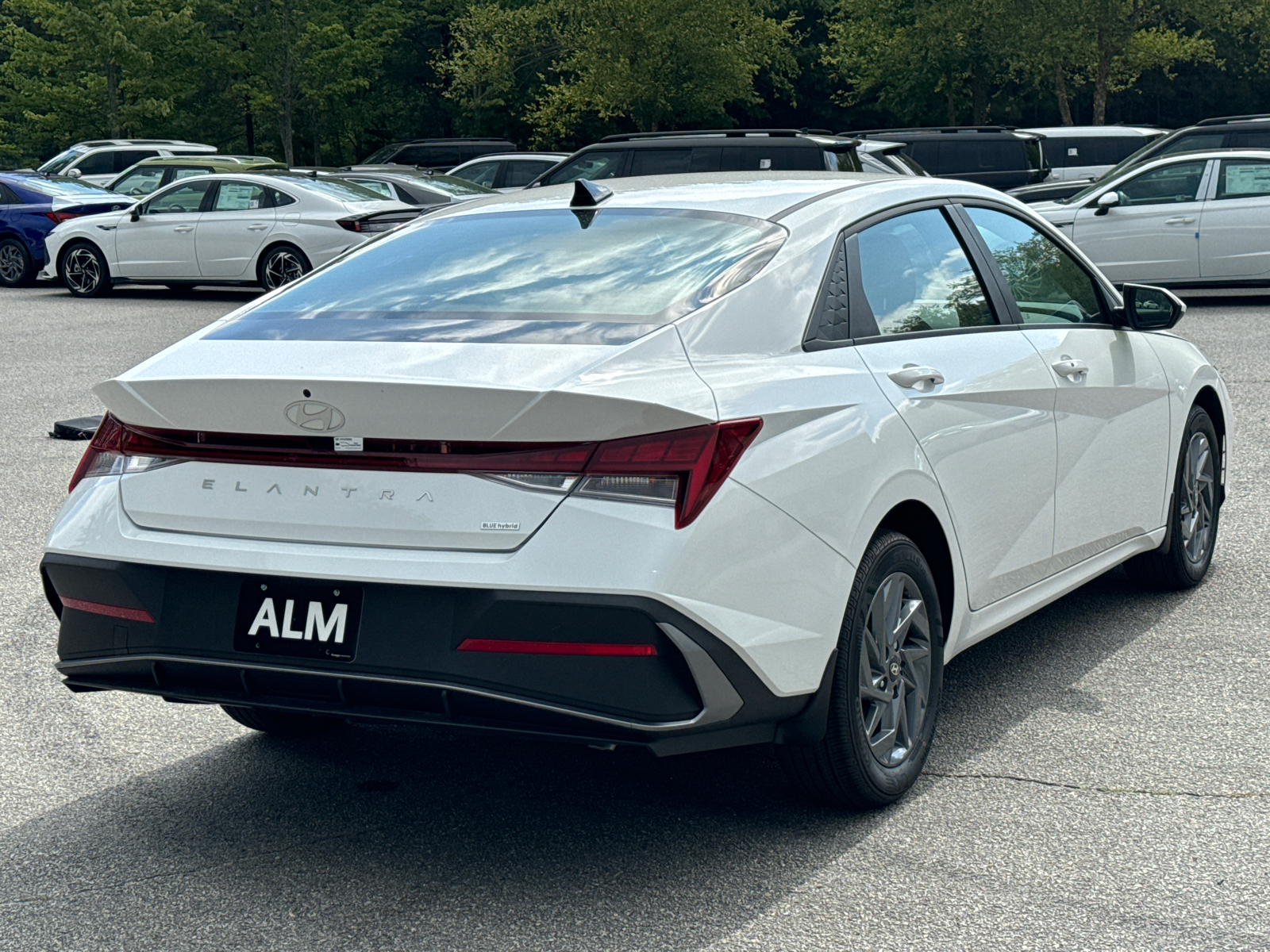 2024 Hyundai Elantra Hybrid Blue 6