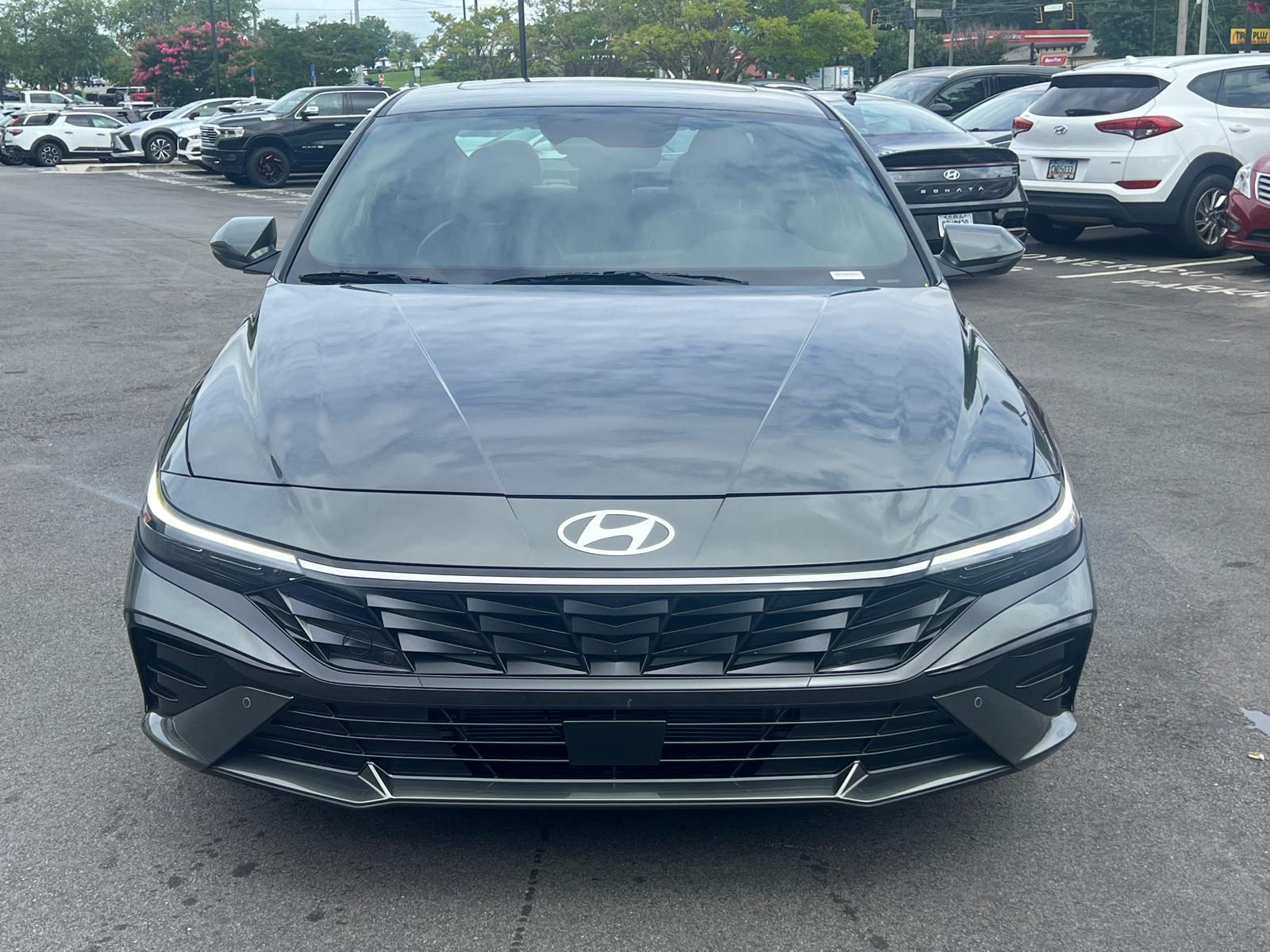 2024 Hyundai Elantra Hybrid Limited 3