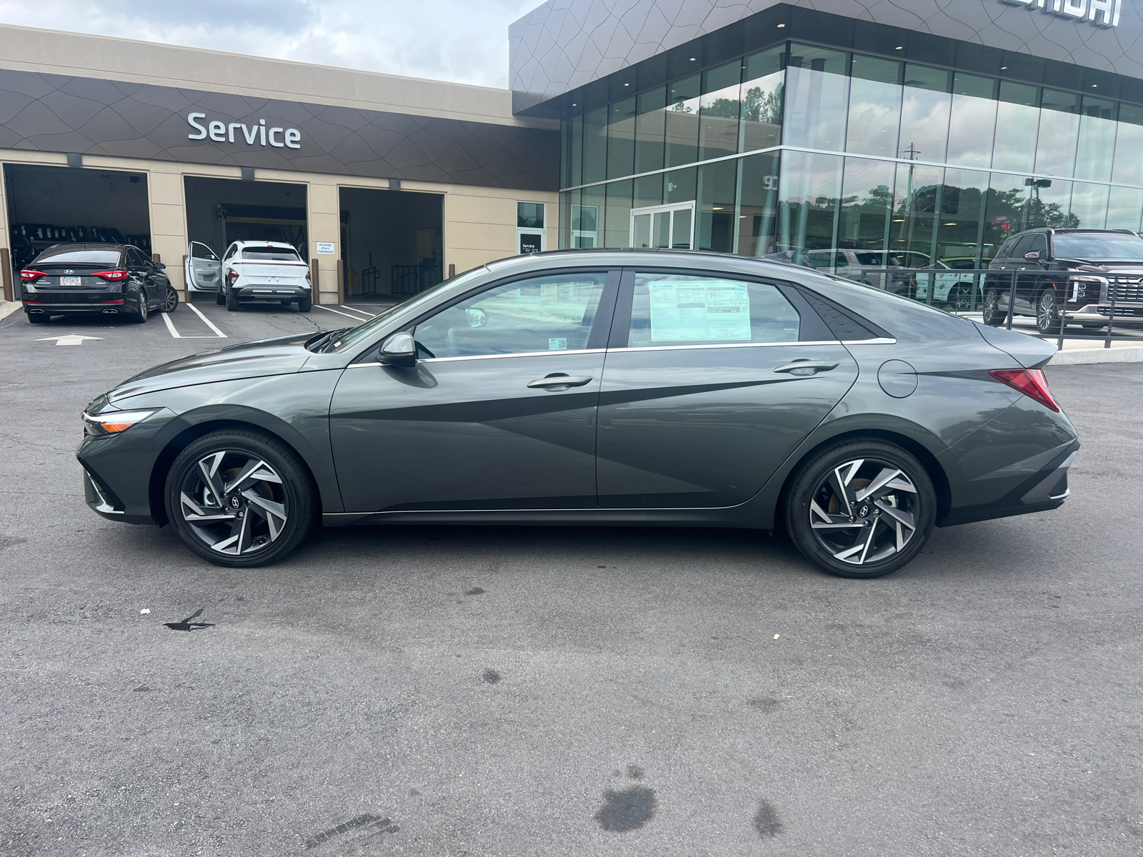 2024 Hyundai Elantra Hybrid Limited 9