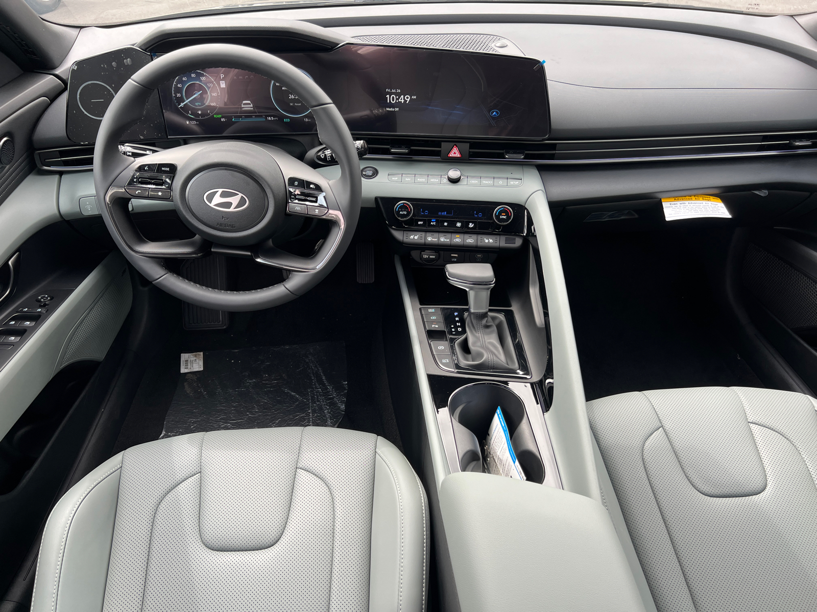 2024 Hyundai Elantra Hybrid Limited 17