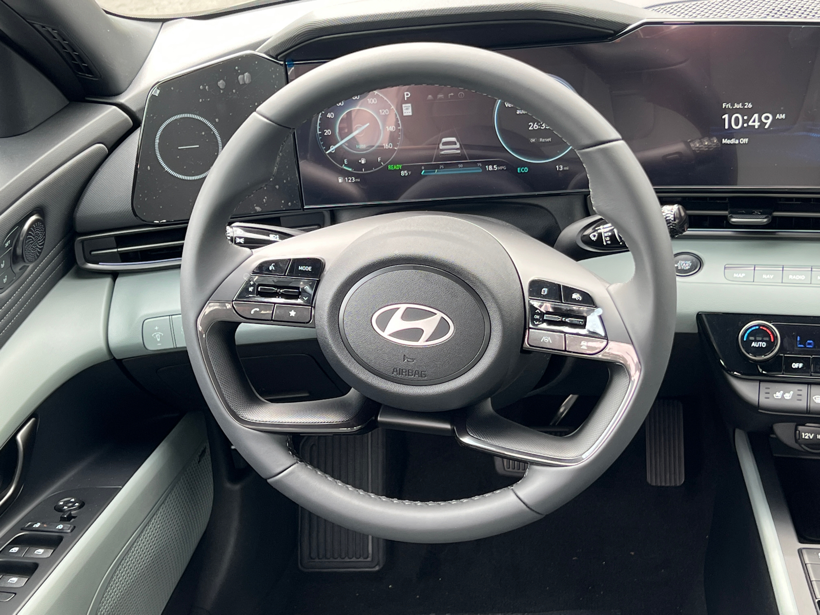 2024 Hyundai Elantra Hybrid Limited 18