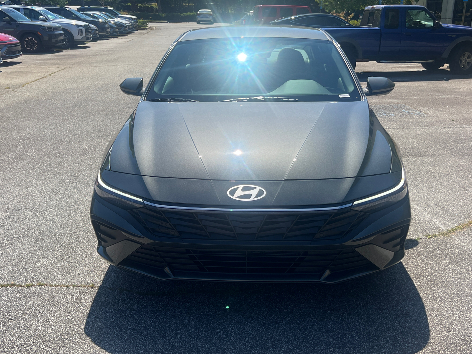 2024 Hyundai Elantra Hybrid Blue 2