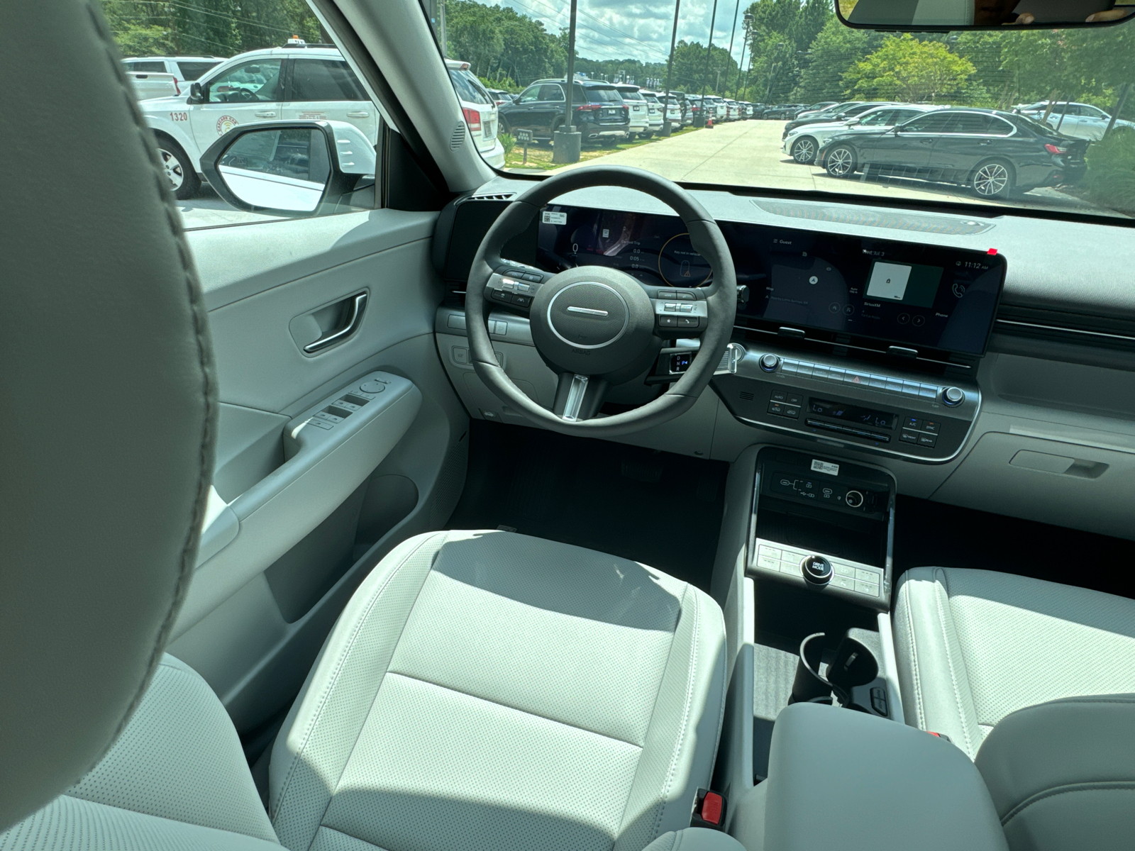 2024 Hyundai Kona Limited 28