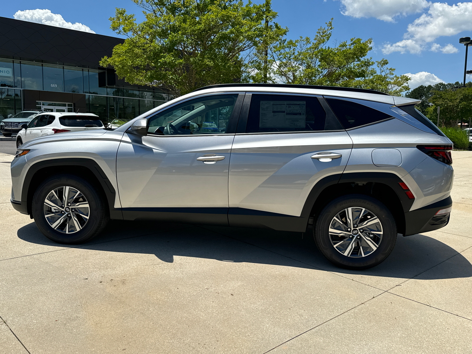 2024 Hyundai Tucson Hybrid Blue 8