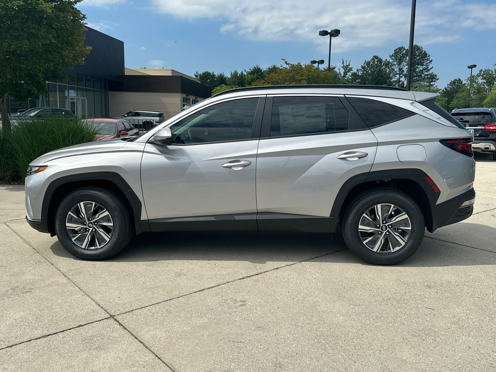 2024 Hyundai Tucson Hybrid Blue 8