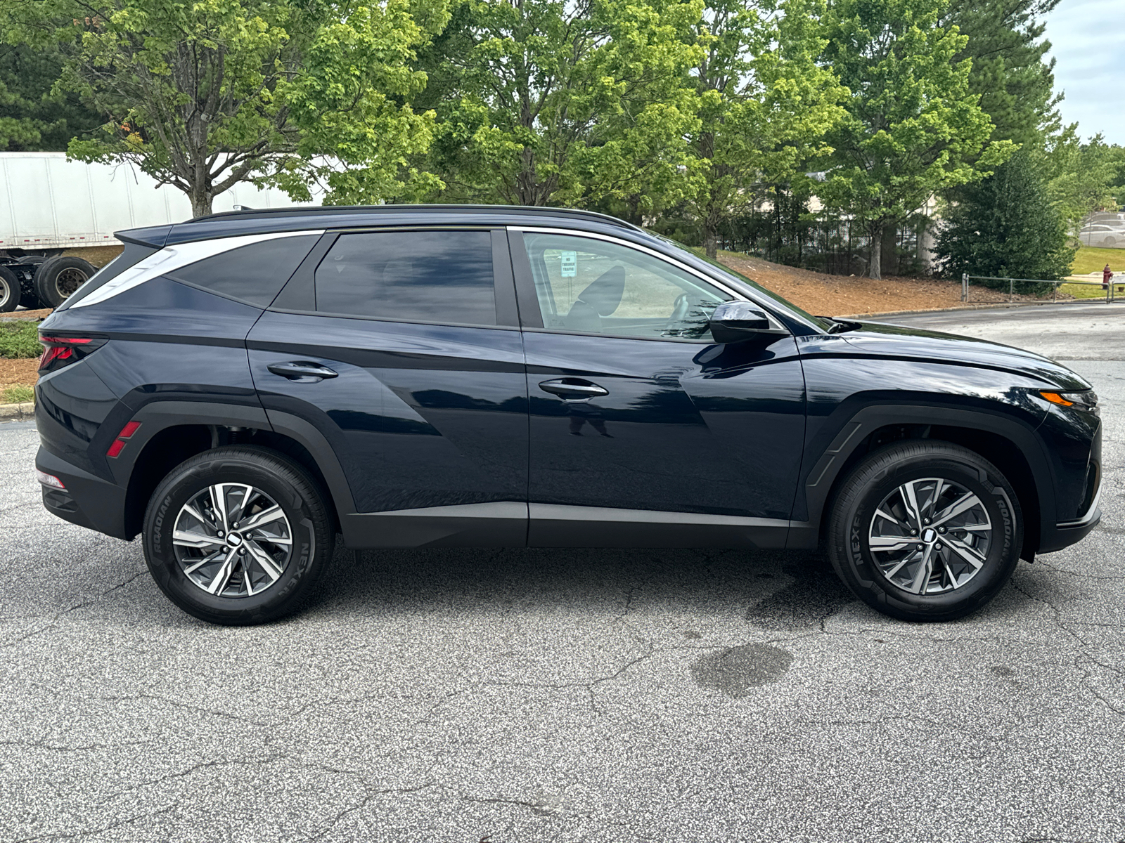 2024 Hyundai Tucson Hybrid Blue 5