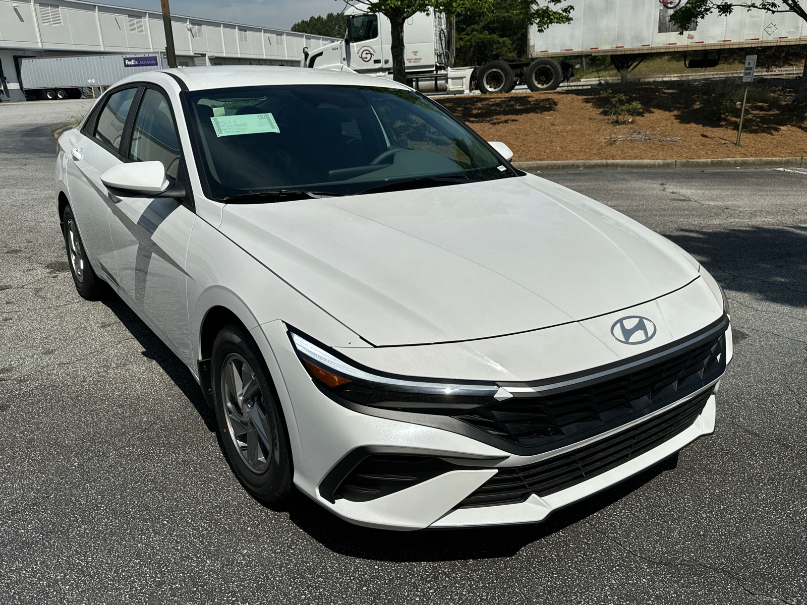 2024 Hyundai Elantra SE 4