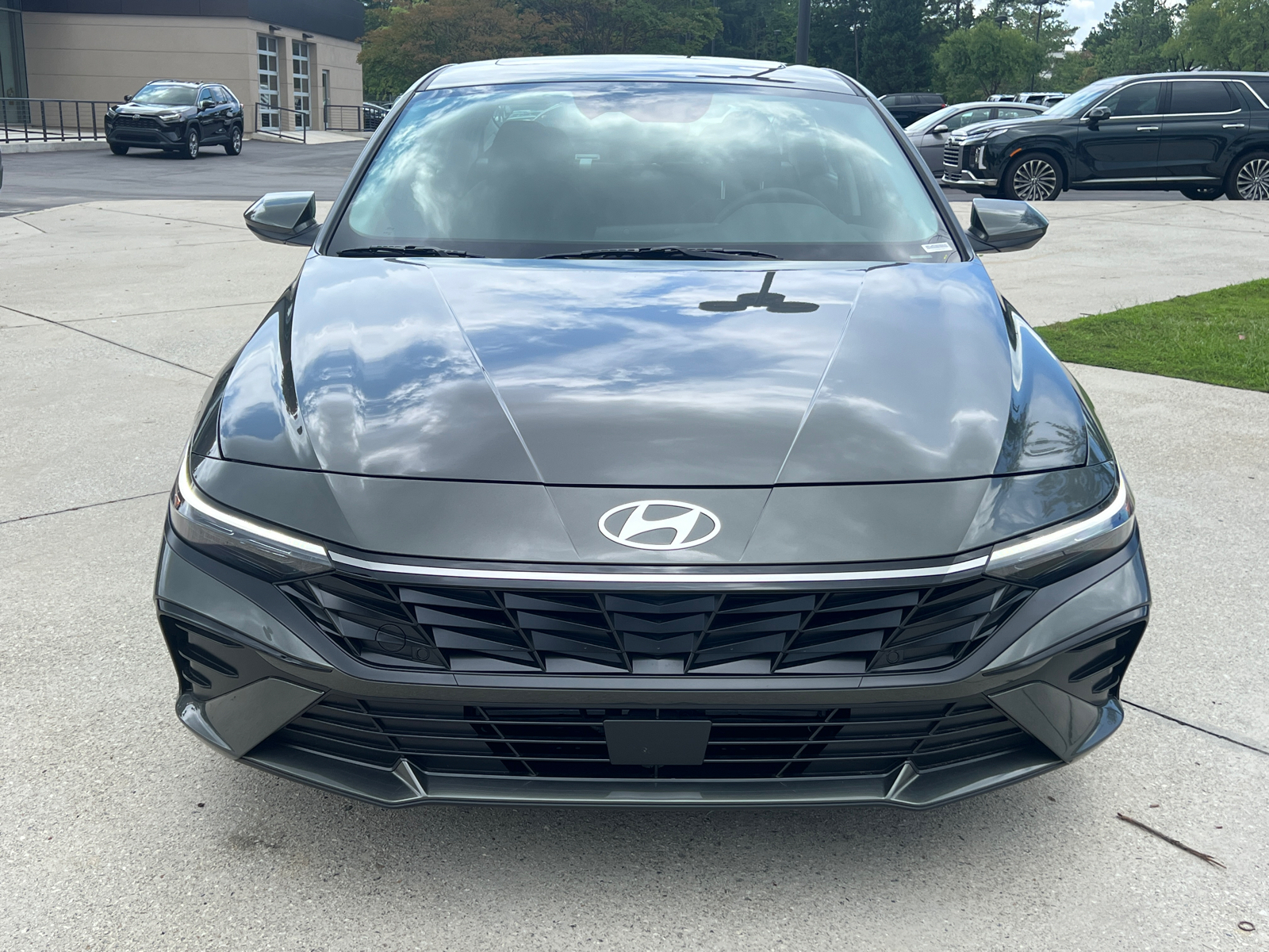 2024 Hyundai Elantra SEL 2