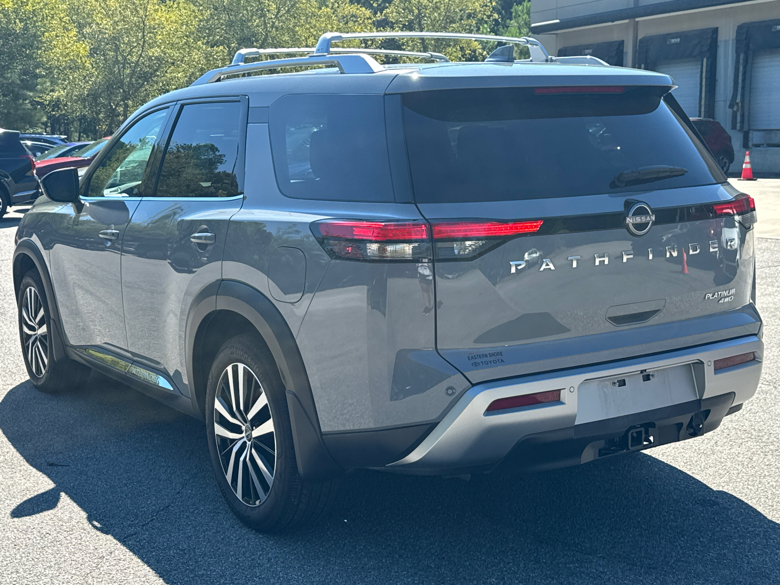 2023 Nissan Pathfinder Platinum 7