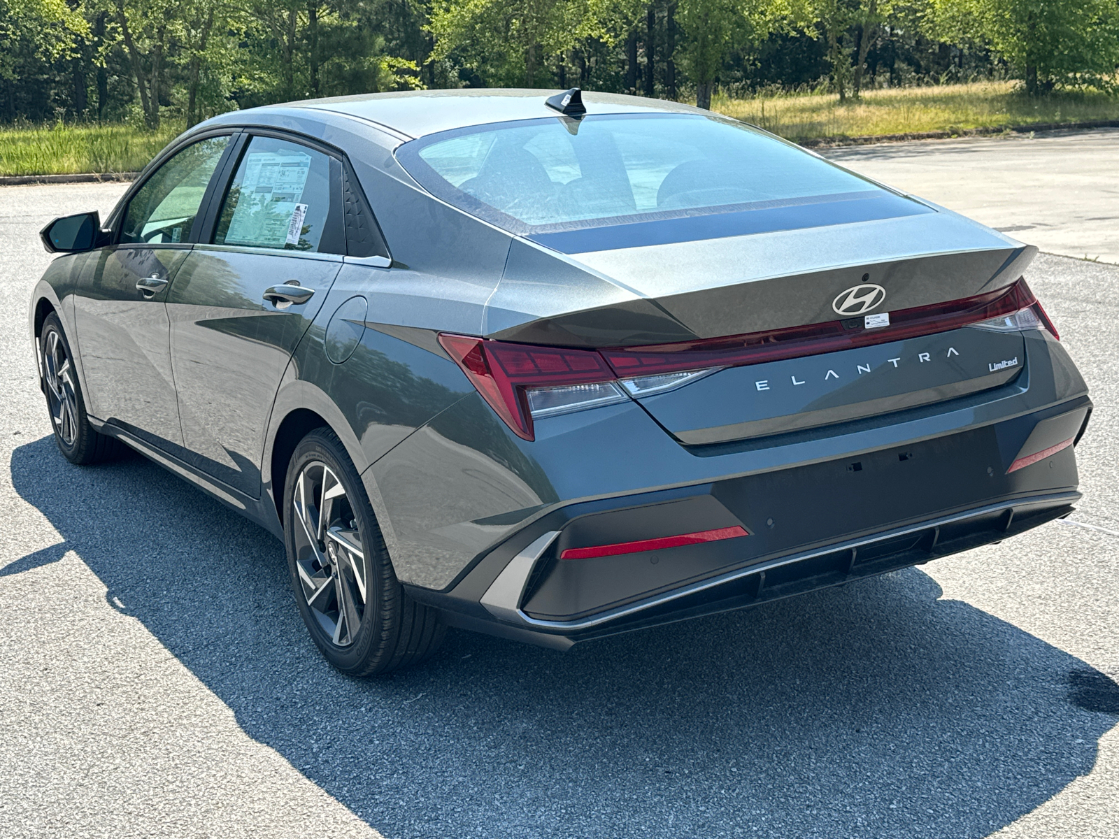 2024 Hyundai Elantra Limited 9