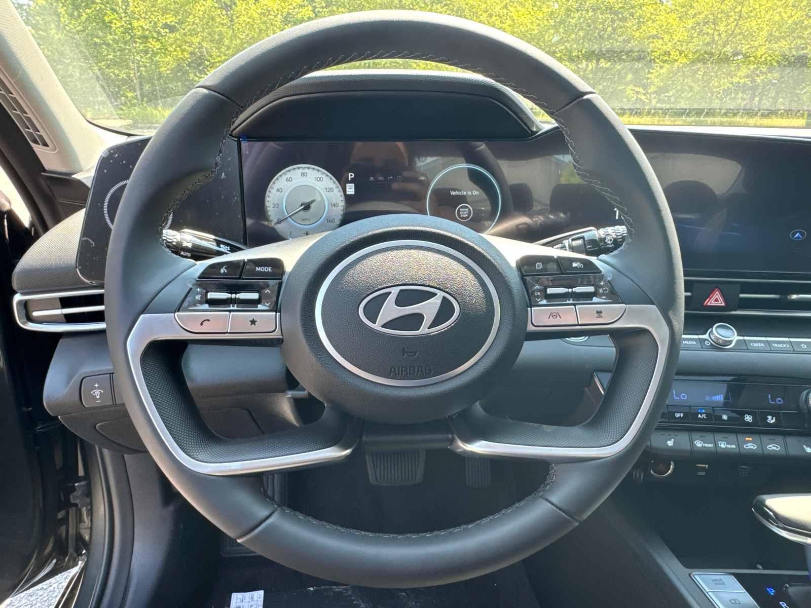 2024 Hyundai Elantra Limited 28